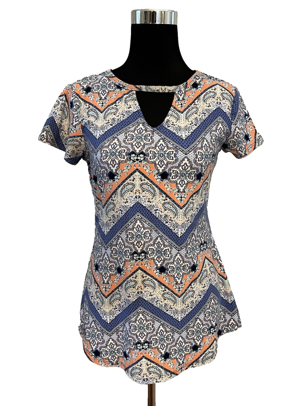 Juniors Joe Boxer Top with Geometric Design and Keyhole Neckline Size L